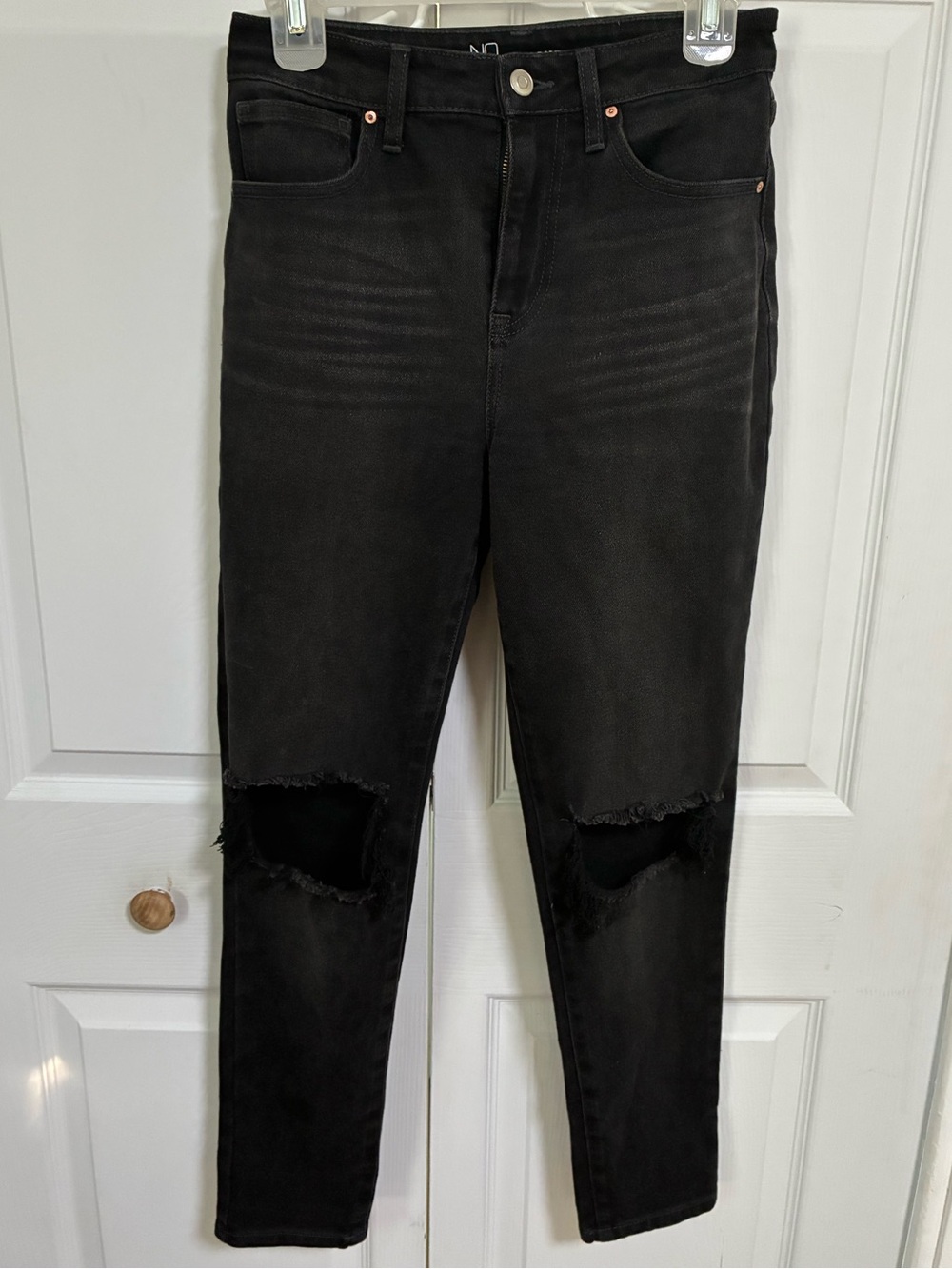 No Boundaries Black High Rise Distressed Mom Jeans - Size 7